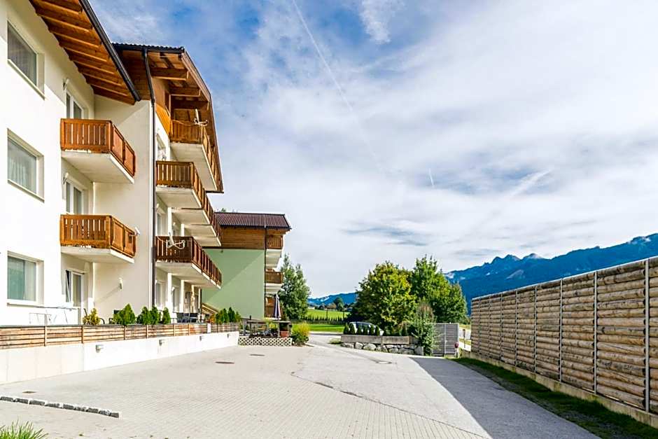 Praga Apartments & Restaurant Zell am See-Kaprun