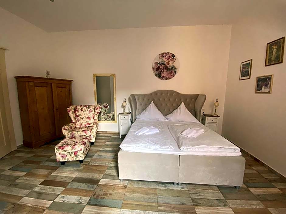 Avalon Bed & Breakfast Themen/- Nichtraucherhotel