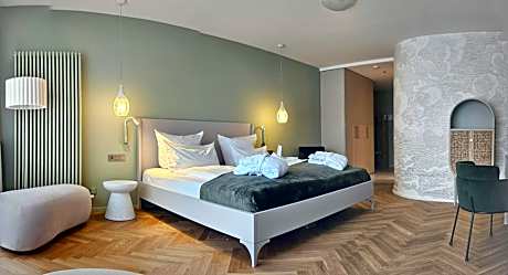 Superior Double Room with Balcony