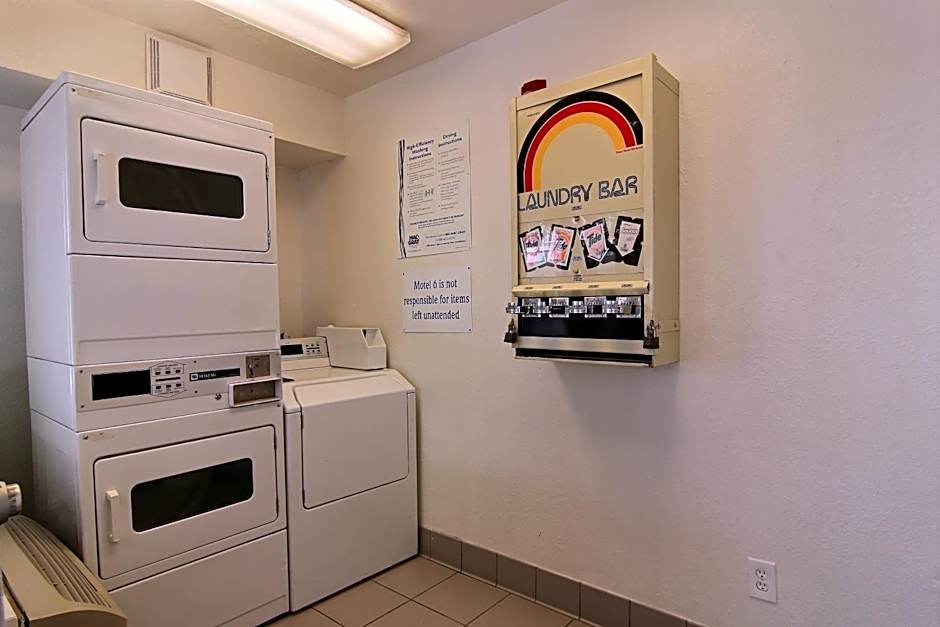 Economy Inn