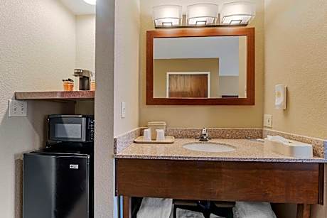 1 bedroom Suite