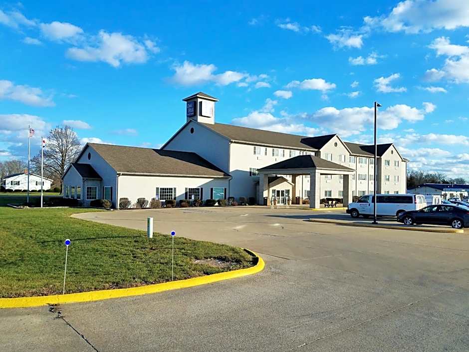 Oak Hill Inn & Suites