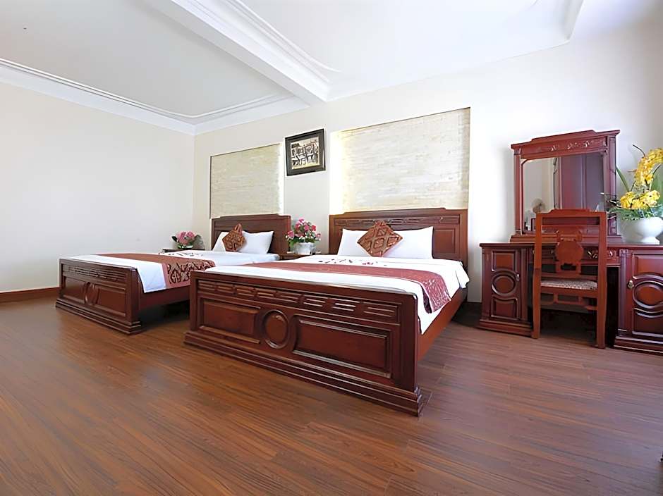 Little Diamond Hotel