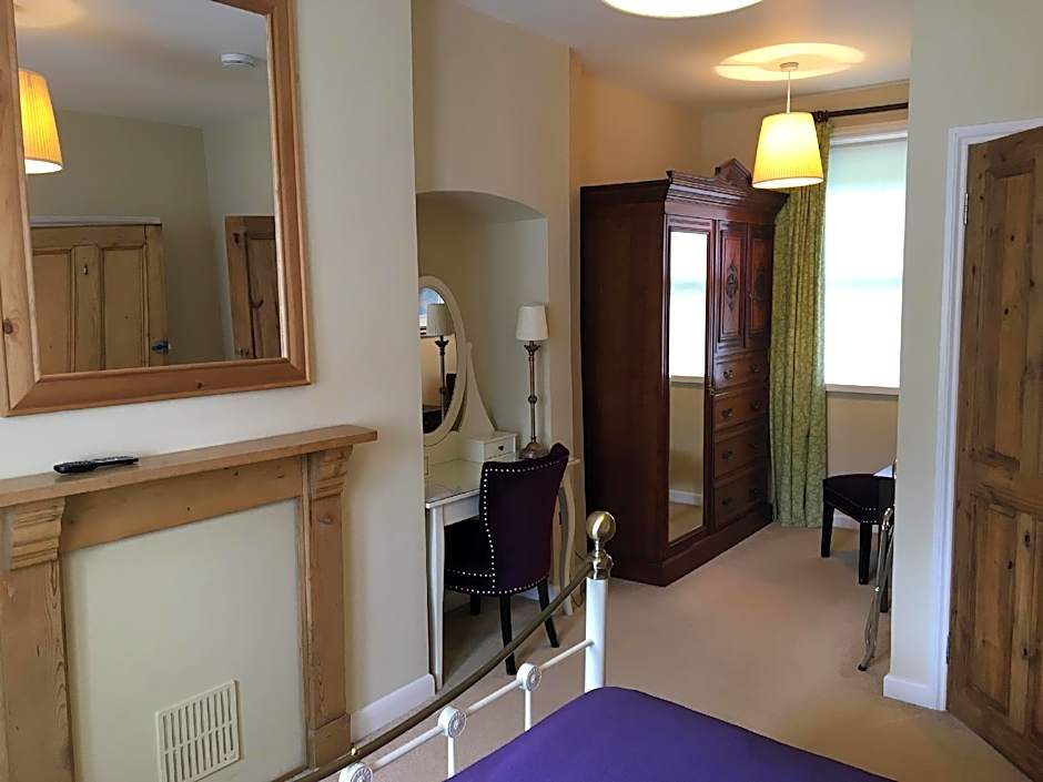 Ashbury Bed & Breakfast