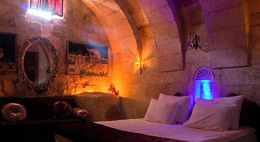 Cave Art Hotel