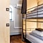 Saintlo Ottawa Jail Hostel