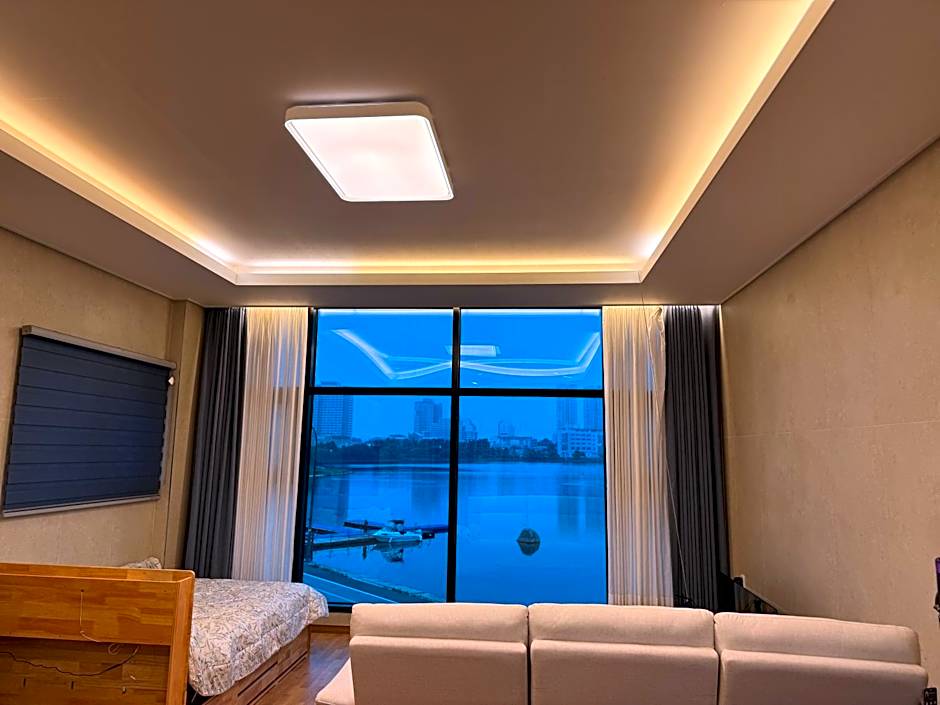 Lakestone&Hotel Sokcho