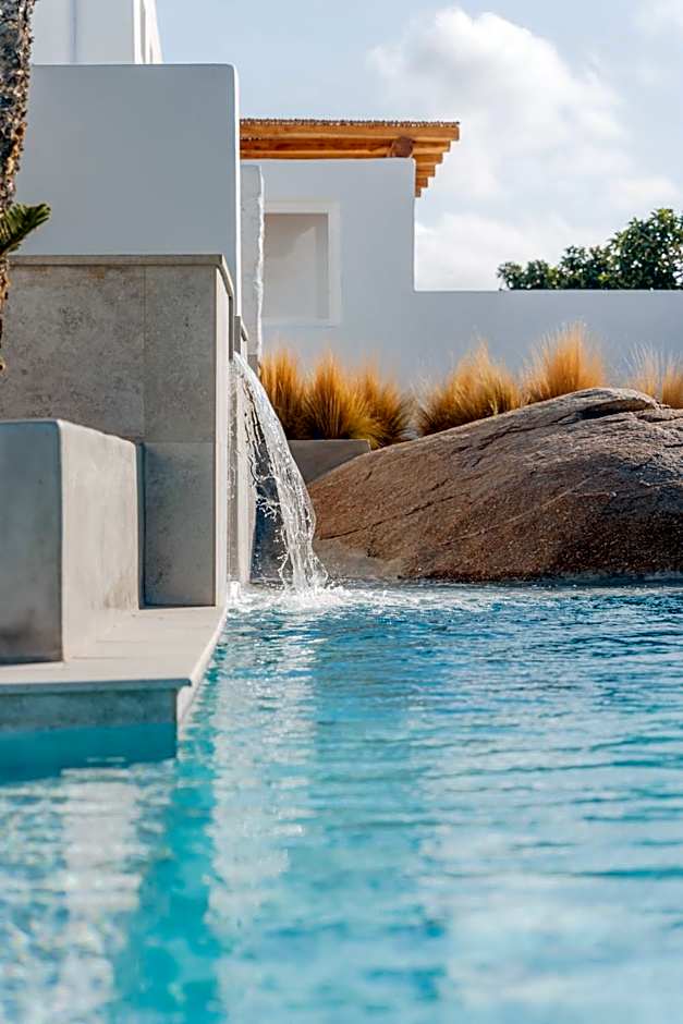 Oliving Mykonos Luxury Suites