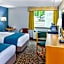 Crestwood Hotel