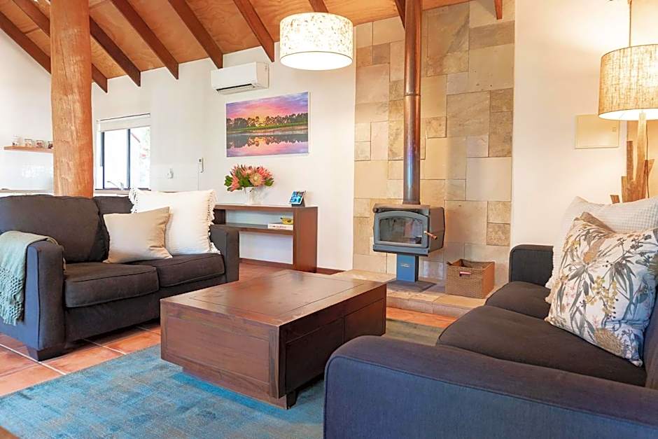 Forest Rise Chalets and Lodge