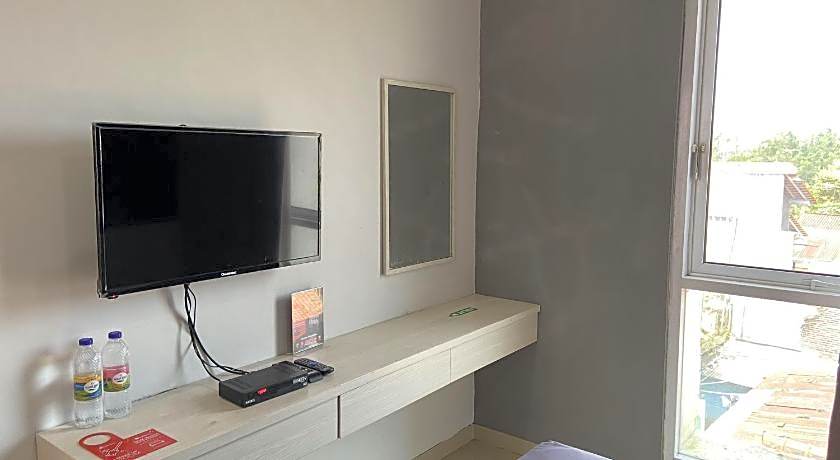 RedDoorz near RSUD Margono Purwokerto 3