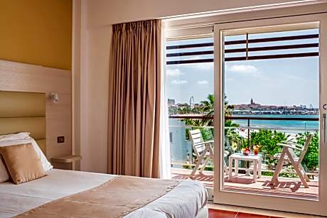 Double Room with Sea or Pool View