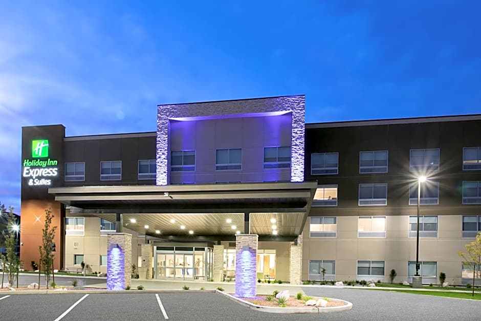 Holiday Inn Express And Suites Ely By IHG
