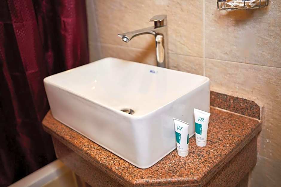 Grand Pyramid View Hotel