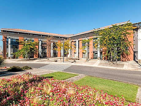 Clarion Aparthotel Toulouse Blagnac Airport