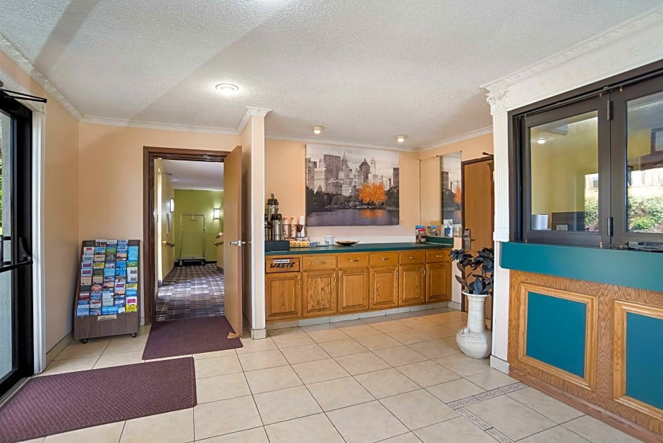 Econo Lodge Spotsylvania Town Center