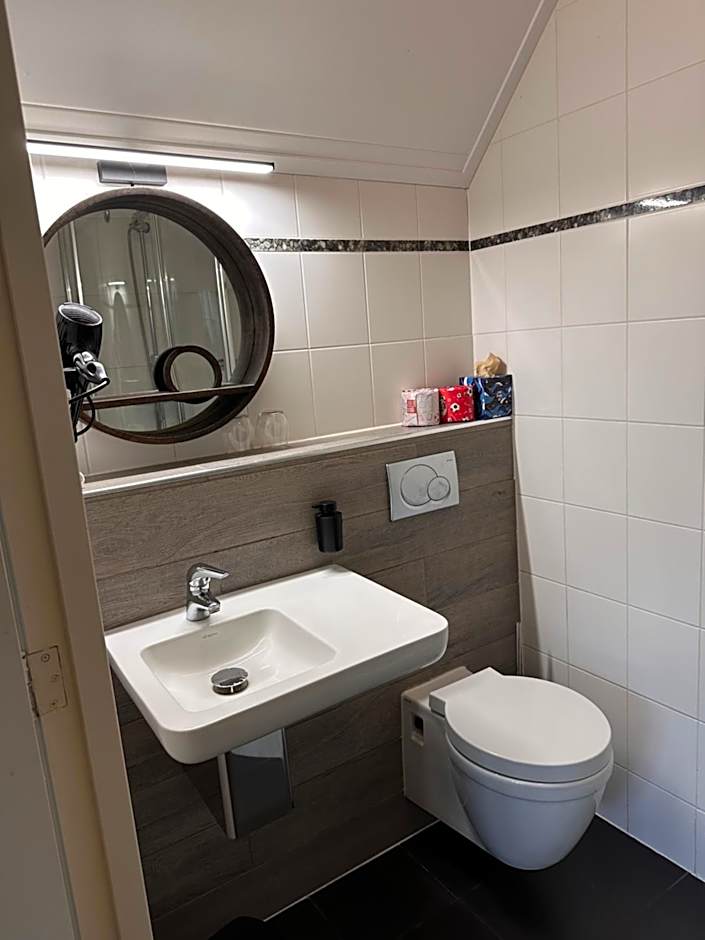 Bed and Breakfast Goes