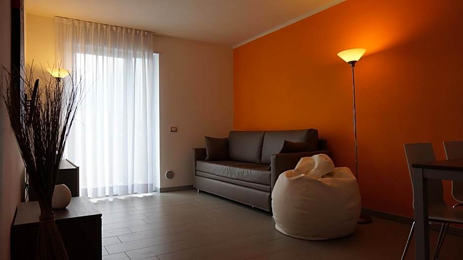 Residence Rivachiara (check-in at Hotel Riviera in Viale Rovereto, 95)