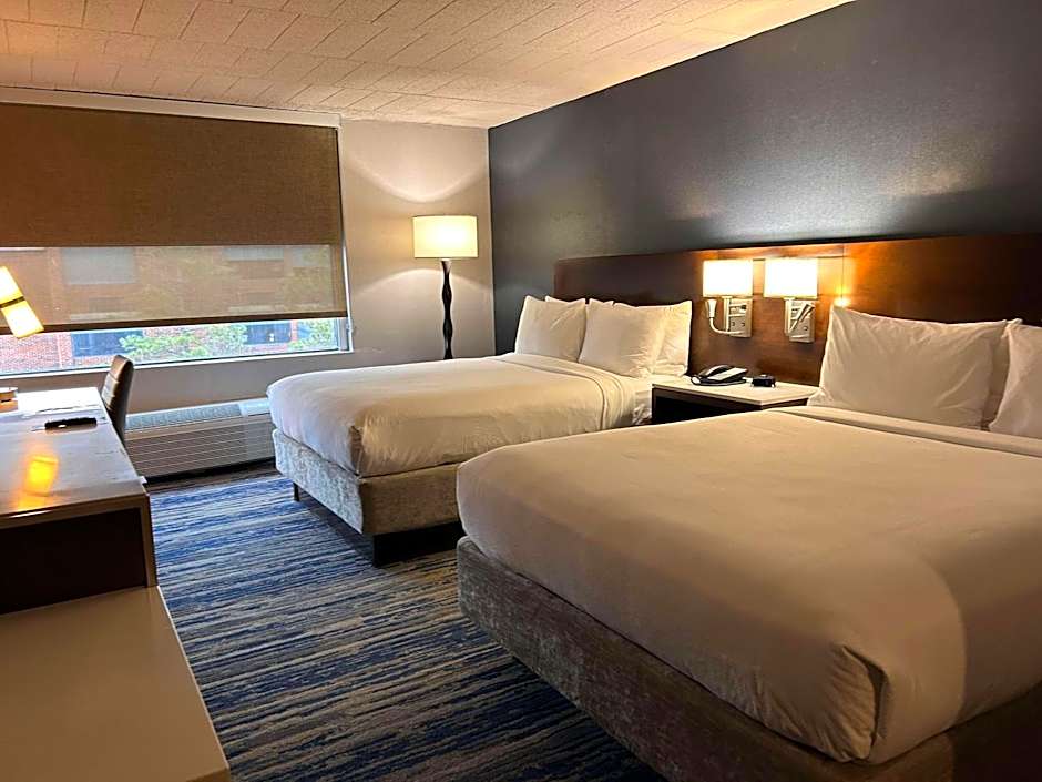 Skyline Hotel Detroit Airport, SureStay Collection by Best Western