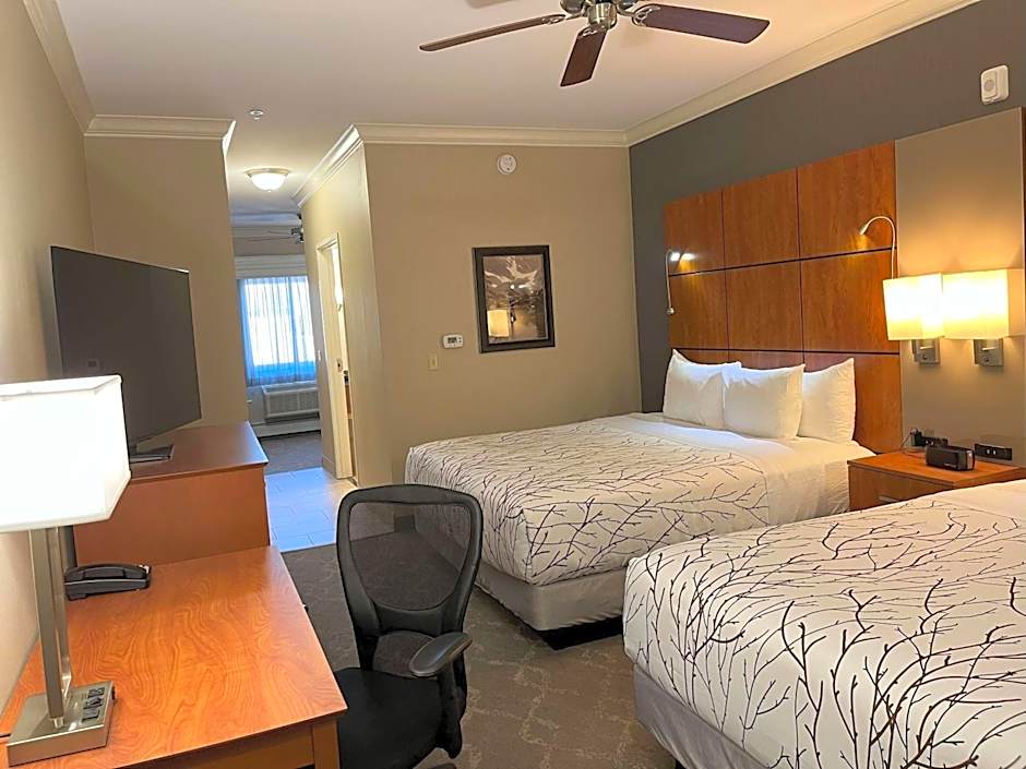 Best Western Plus Silver Saddle Inn