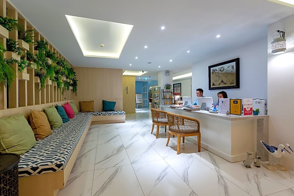 Costa Village Bangsaray