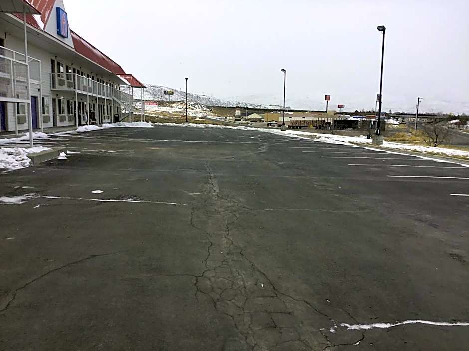 Motel 6-Baker City, OR