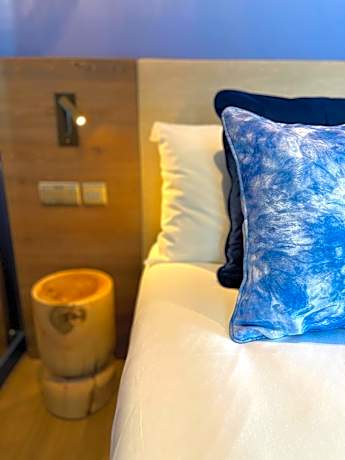 Premium Family Room – Park Side