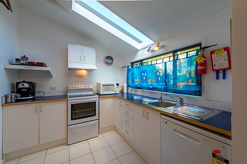 By the Bay Beachfront Apartments