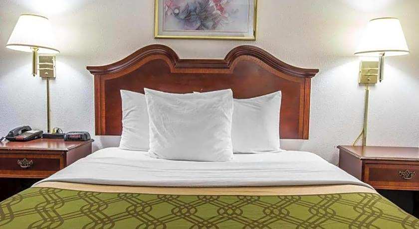 Econo Lodge South Garner