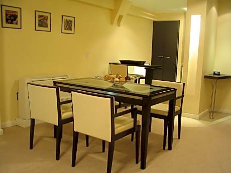 Two-Bedroom Apartment (4 Adults)