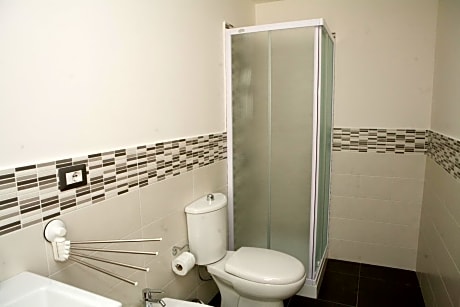 Deluxe Room (2 Adults + 1 Child)