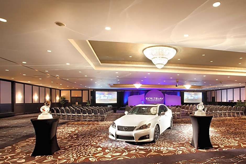 Delta Hotels by Marriott Edmonton South Conference Centre