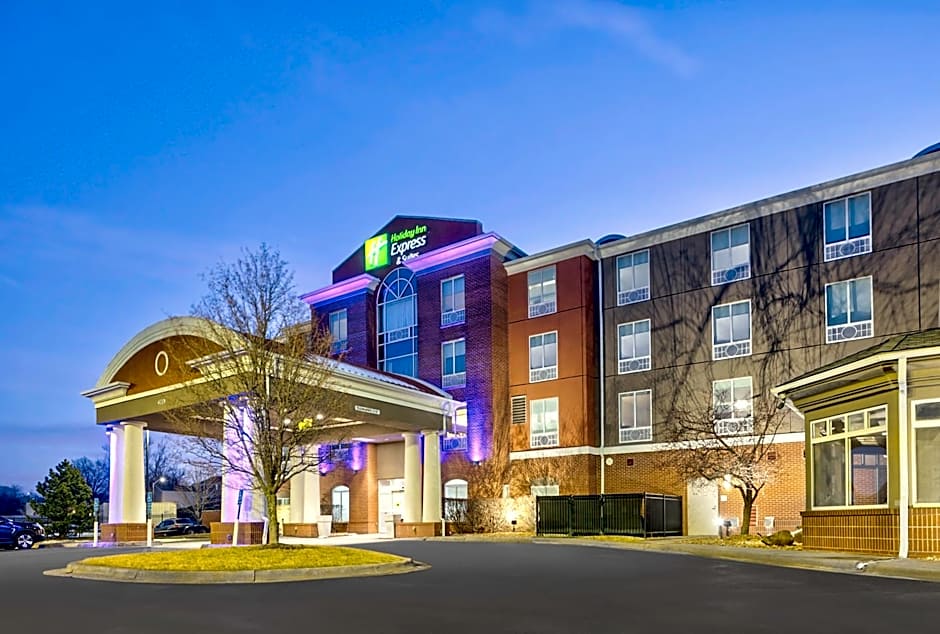 Holiday Inn Express Hotel & Suites Kansas City - Grandview By IHG