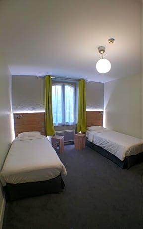 Triple Room - 2 Beds