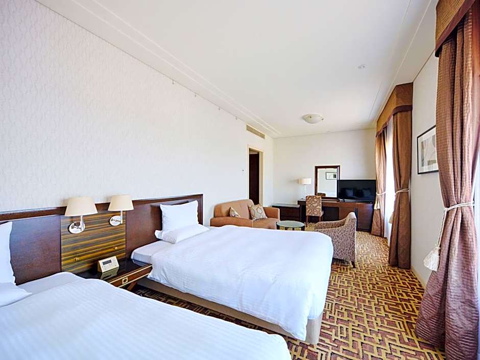 Okura Chiba Hotel