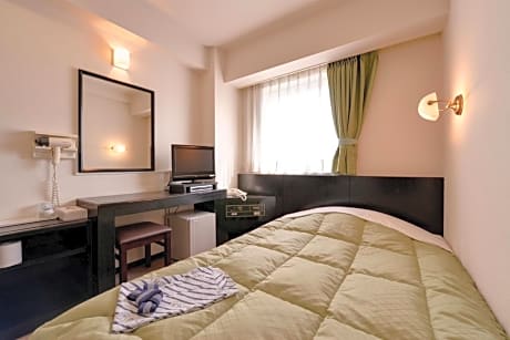 Double Room with Small Double Bed – Smoking 