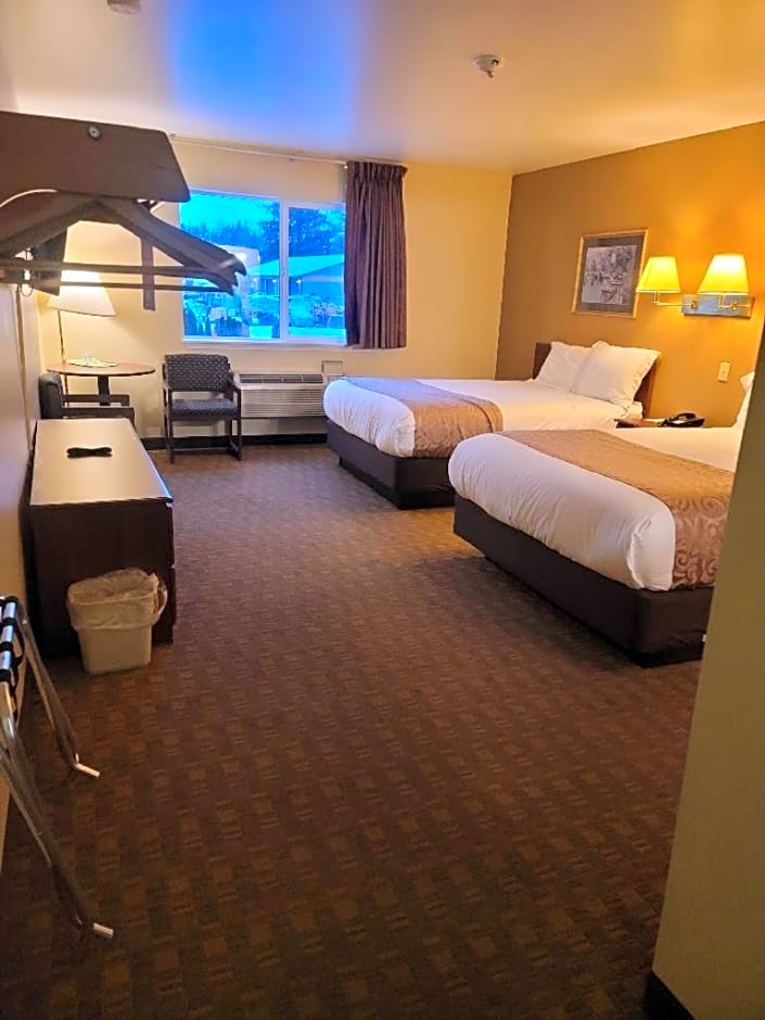 GuestHouse Inn & Suites Montesano