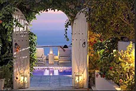 Athermi Suites - Adults Only