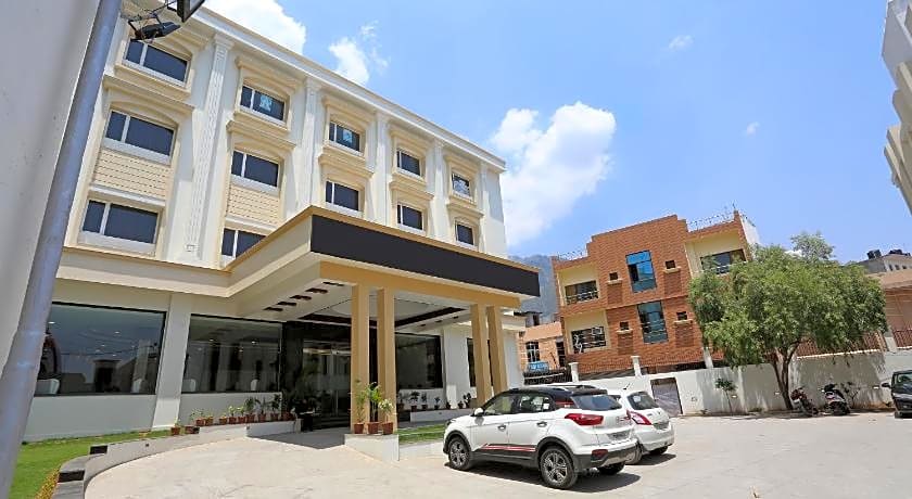 Hotel The Royal Krishna