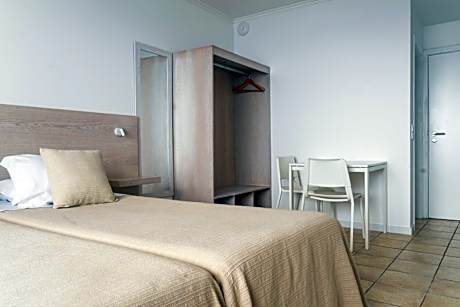 Twin Room with Sea View