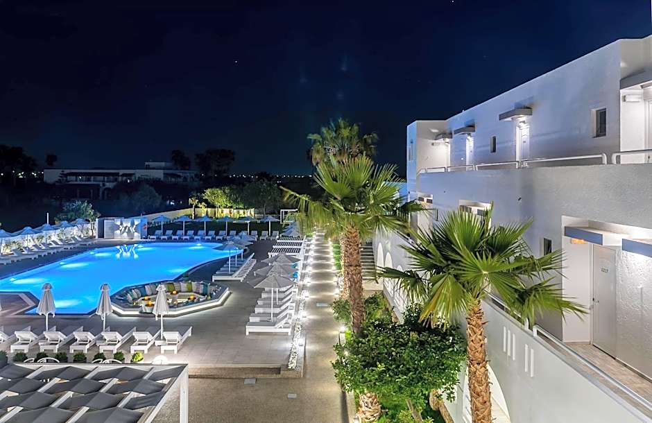 Gaia in Style - Adults Only