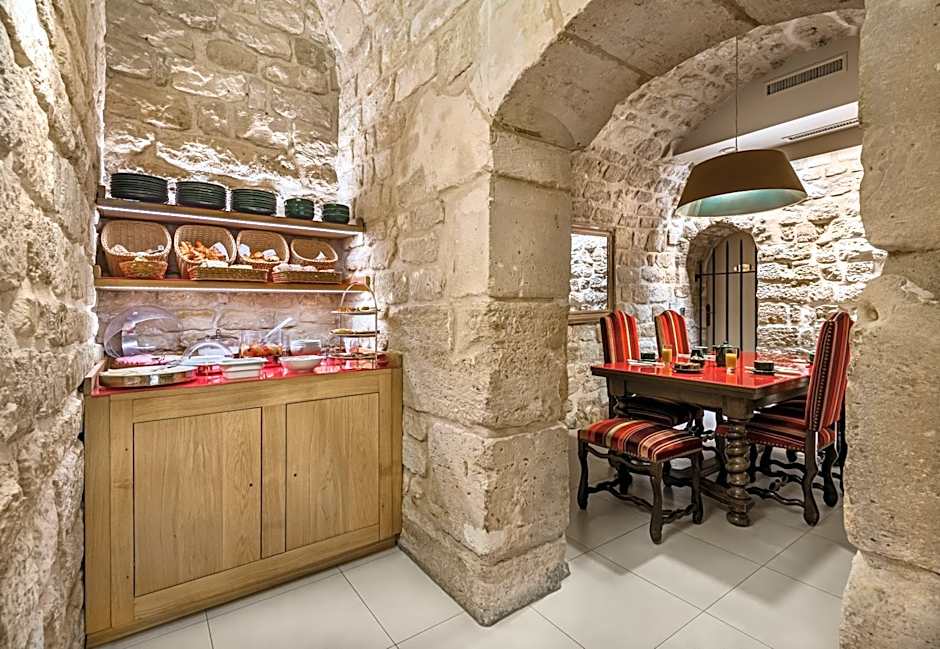 Hotel Saint-Paul Rive-Gauche