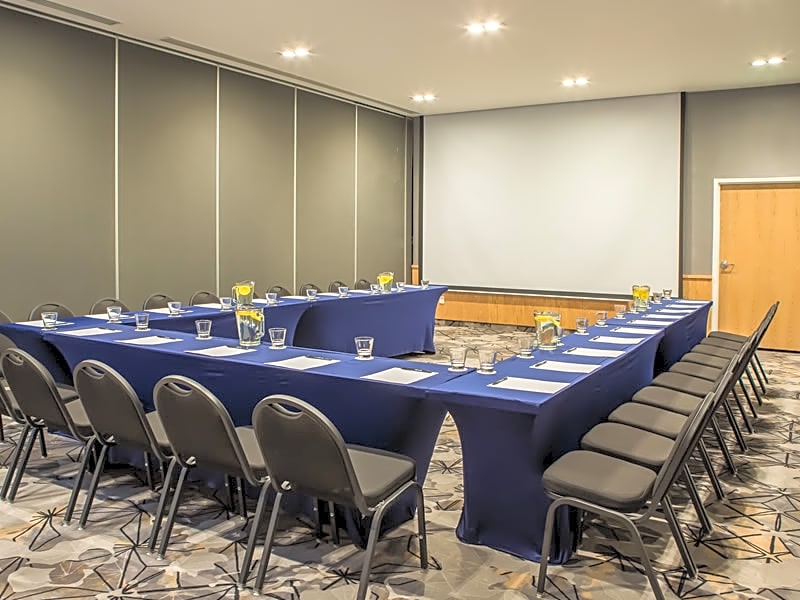 Fiesta Inn Express Ciudad de México Forum Buenavista