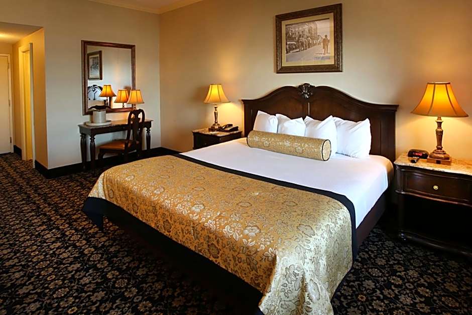 The Claridge Hotel