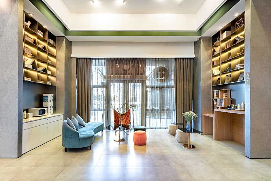Lereal Inn Ningbo East New City