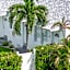PRAIA Hotel Hollywood