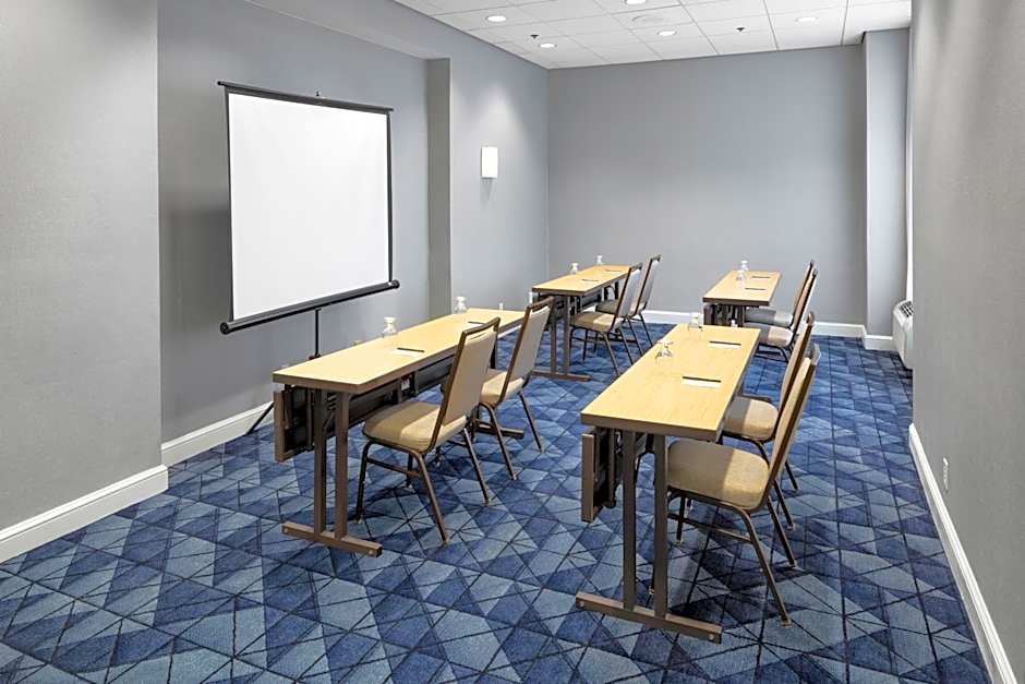 Courtyard by Marriott Shelton