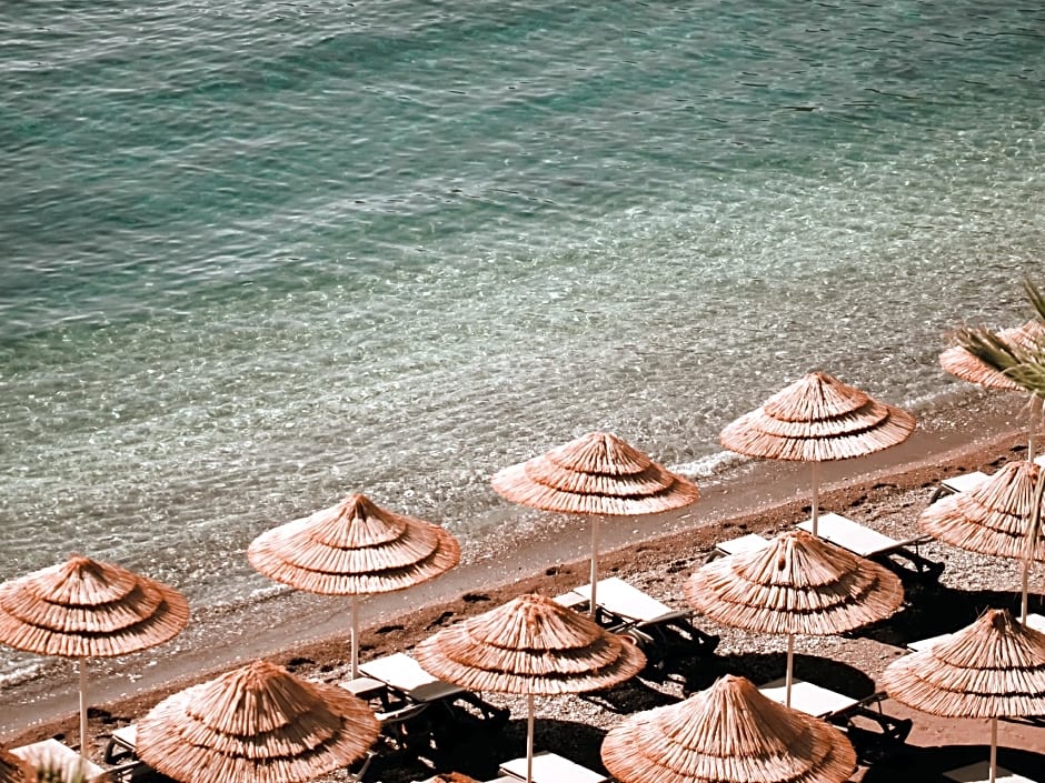 Perios Beach House - Adults Only