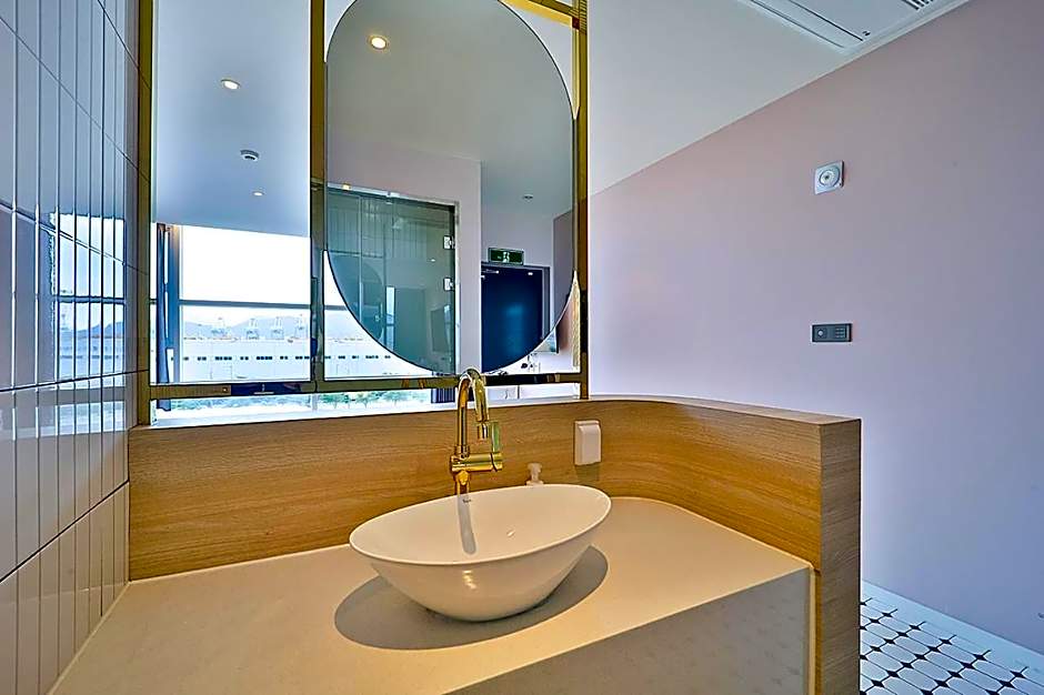 Browndot Signature Hotel