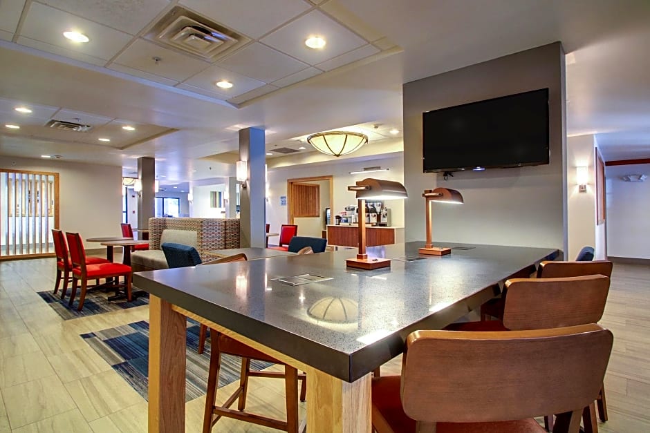 Holiday Inn Express Milwaukee N-Brown Deer/Mequon By IHG